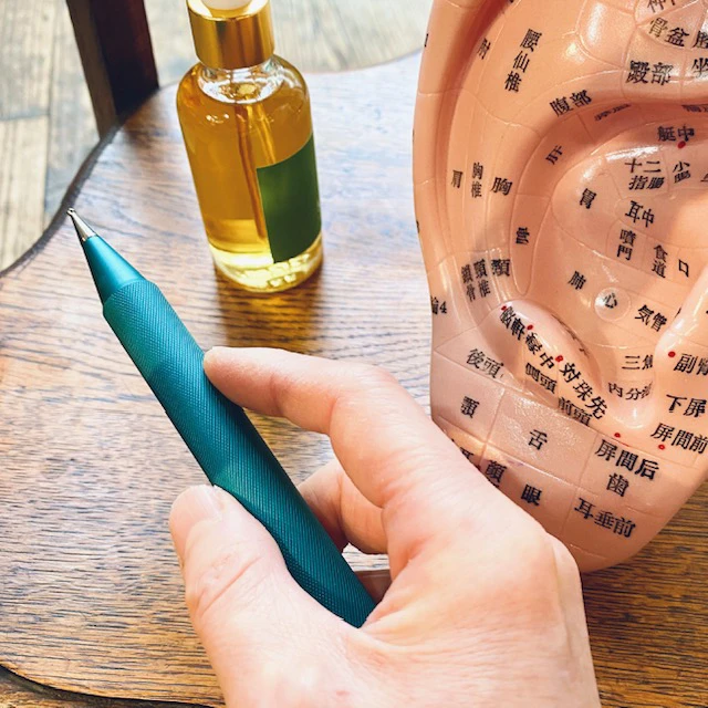 耳Therapy & Reflexology